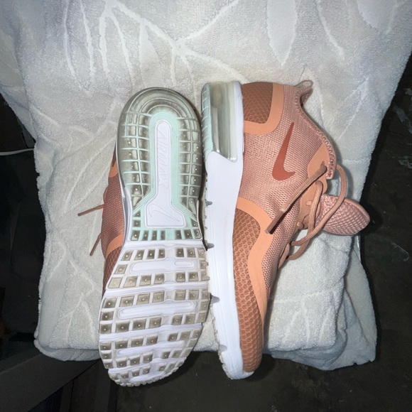 Nike AirMax sneakers. The color is salmon color (not orange) worn 1-2 times. - Picture 4 of 5